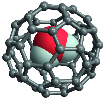 molecola d'acqua catturata all'interno di un fullerene